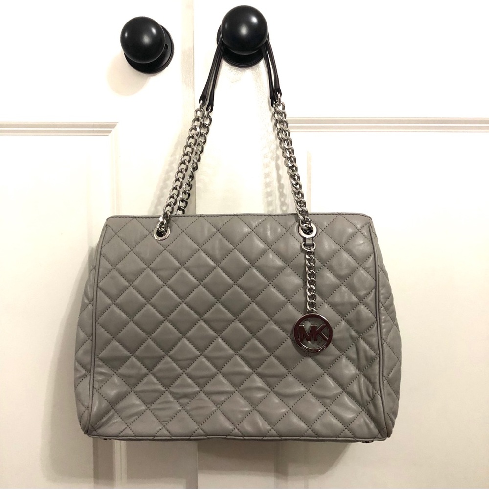 Michael Kors Susannah Pearl Grey Purse